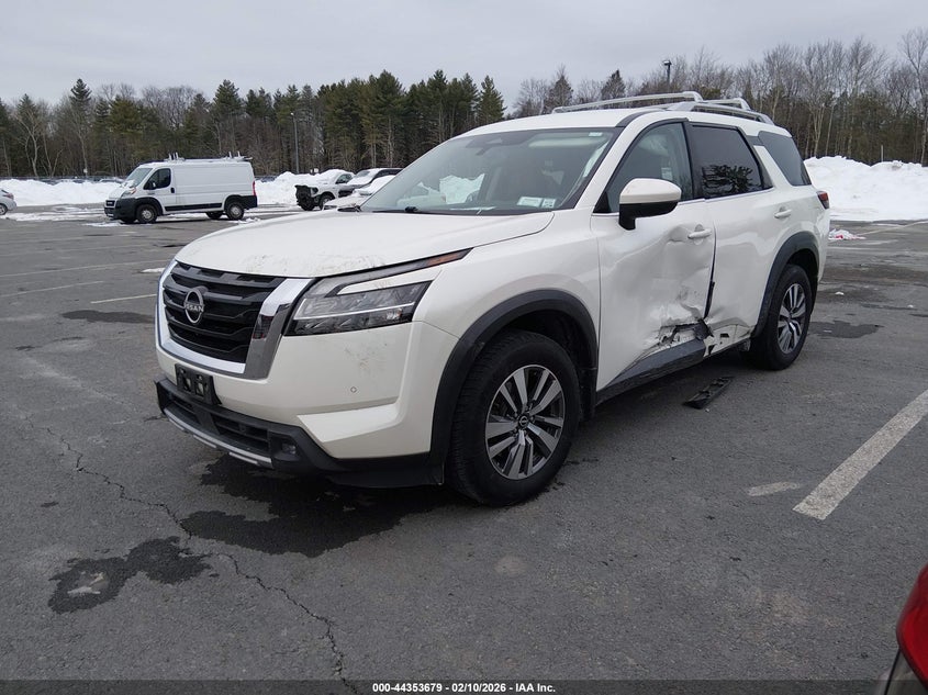 2022 Nissan Pathfinder Sl 4Wd