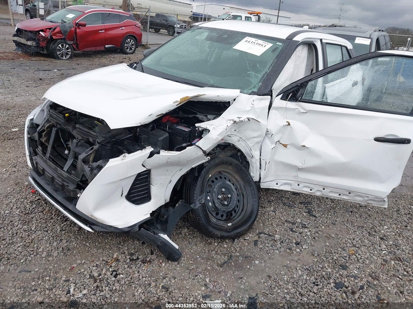 2024 Nissan Kicks S Xtronic Cvt