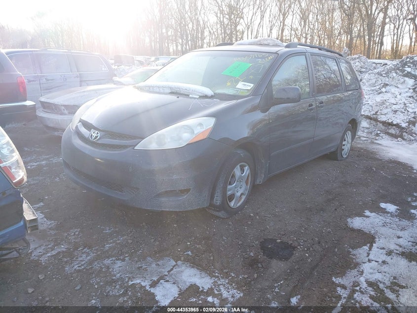 2009 Toyota Sienna Le