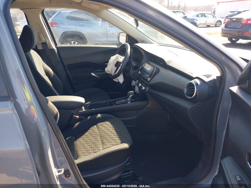 2023 Nissan Kicks Sv Xtronic Cvt