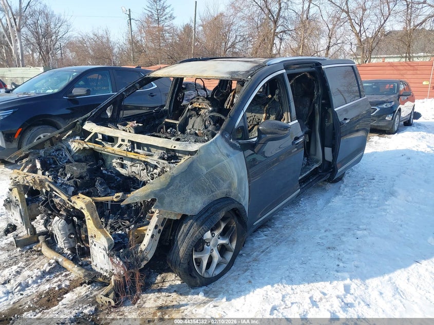 2018 Chrysler Pacifica Touring L Plus