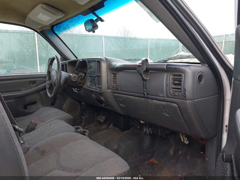 2004 GMC Sierra 1500 Work Truck