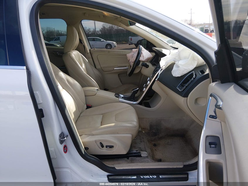 2015 Volvo Xc60 T5 Platinum