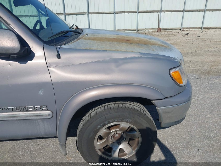 2000 Toyota Tundra Ltd V8 VIN: 5TBRT3812YS105394 Lot: 44354577