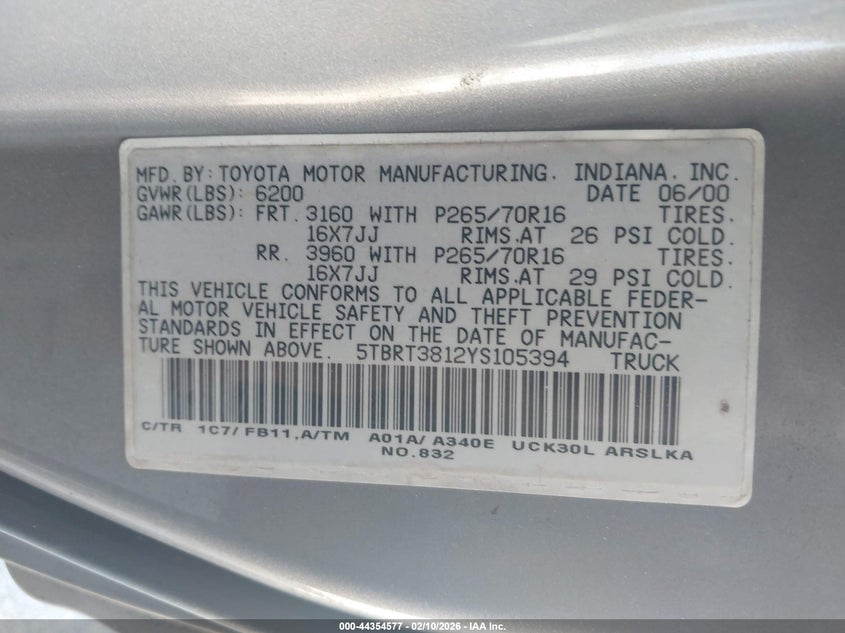 2000 Toyota Tundra Ltd V8 VIN: 5TBRT3812YS105394 Lot: 44354577