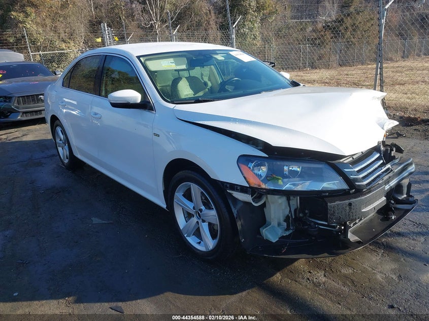 2015 Volkswagen Passat 1.8T Limited Edition