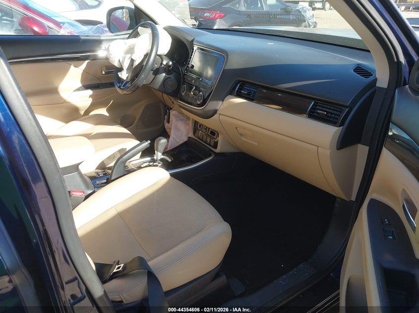 2018 Mitsubishi Outlander Sel