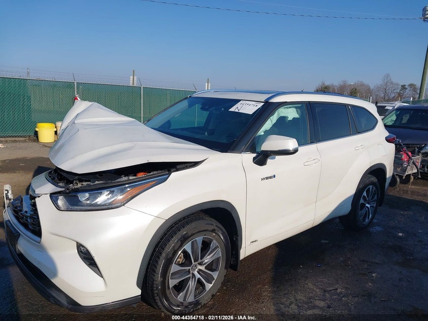 2020 Toyota Highlander Hybrid Xle