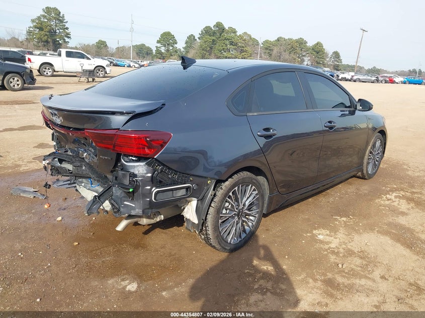 2024 Kia Forte Gt-Line