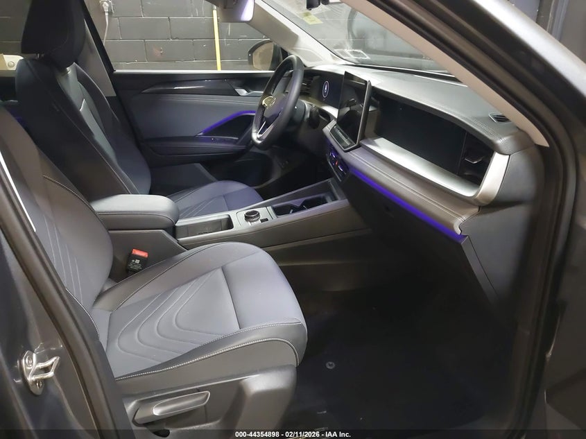 2025 Volkswagen Tiguan 2.0T Se