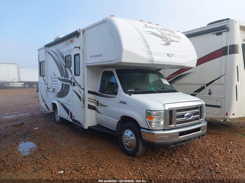 2014 Ford E-350 Cutaway