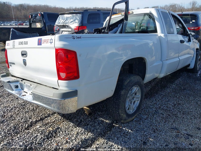 2005 Dodge Dakota Slt