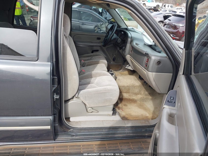 2004 Chevrolet Tahoe Ls