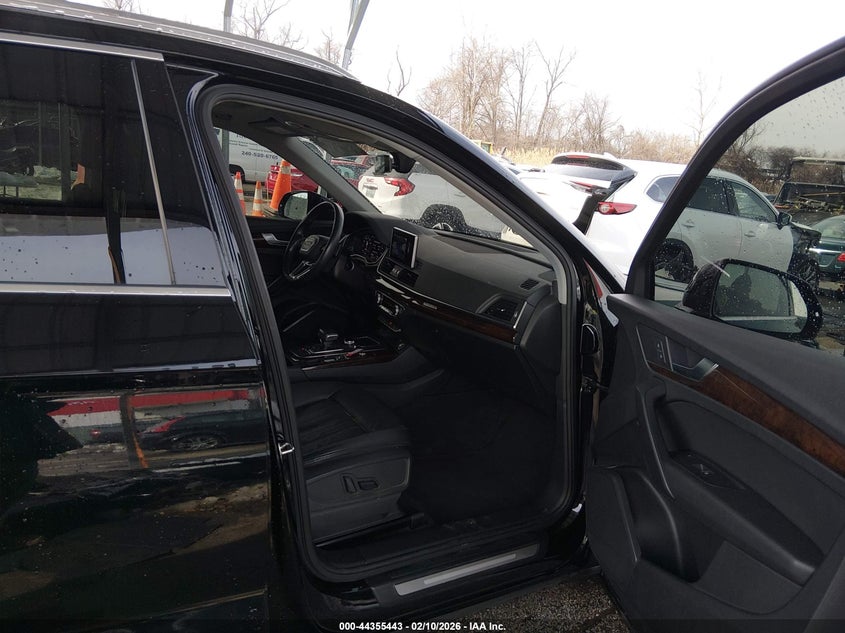 2018 Audi Q5 2.0T Premium/2.0T Tech Premium