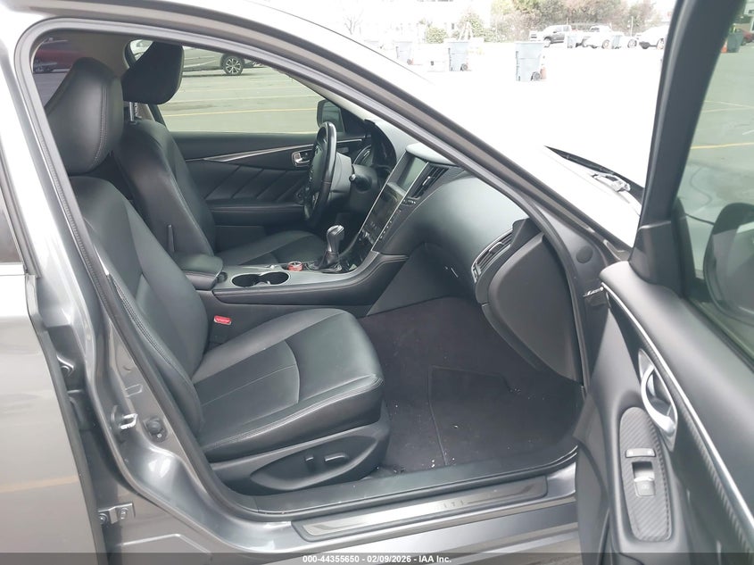 2016 Infiniti Q50 2.0T Base