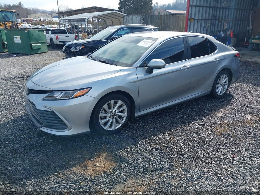 2022 Toyota Camry Le