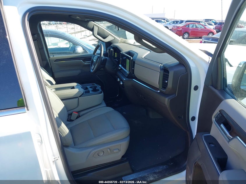 2025 GMC Sierra 1500 4Wd Short Box Slt