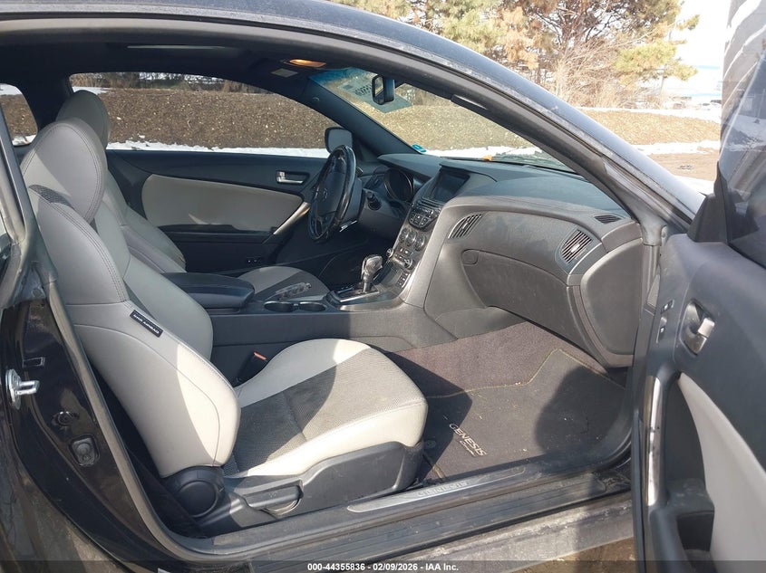 2014 Hyundai Genesis 2.0T Premium