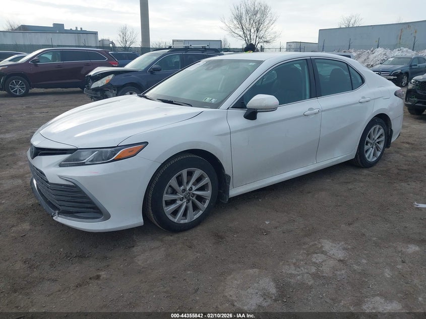 2023 Toyota Camry Le