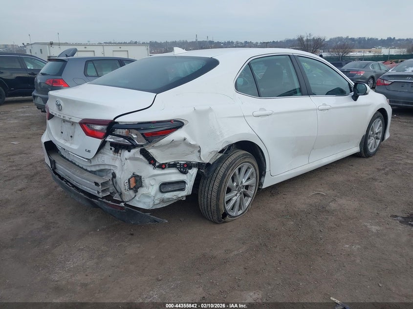 2023 Toyota Camry Le