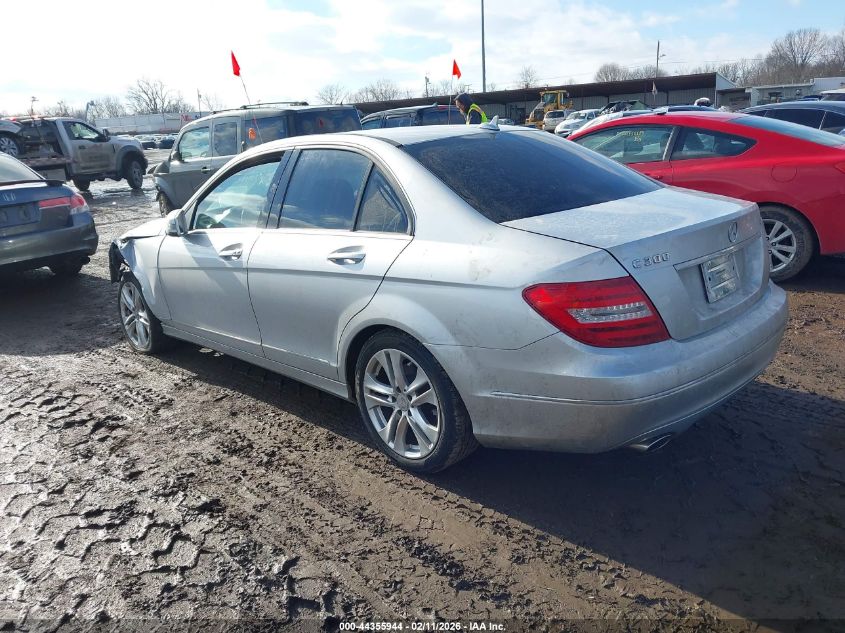 2013 Mercedes-Benz C 300 Luxury 4Matic