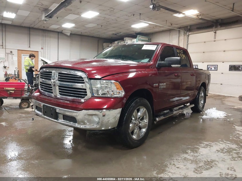 2019 RAM 1500 CLASSIC — zdjęcie 2