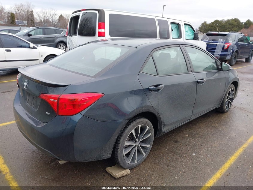 2T1BURHE8JC057071 Toyota COROLLA SE
