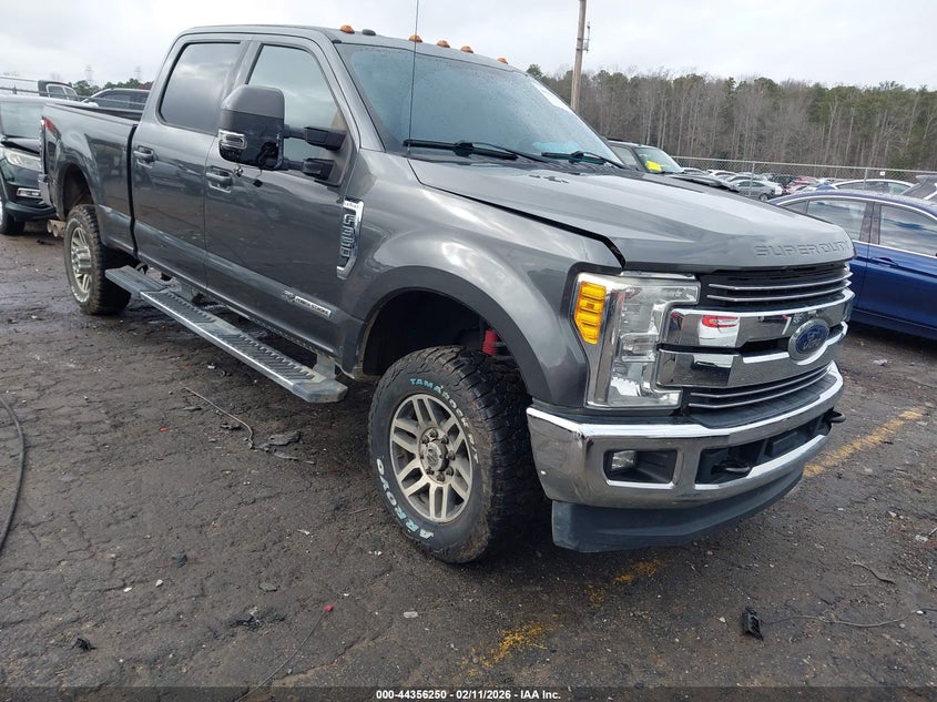 2017 FORD F-350 LARIAT