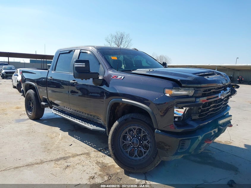 2024 CHEVROLET SILVERADO 2500HD 4WD  STANDARD BED CUSTOM