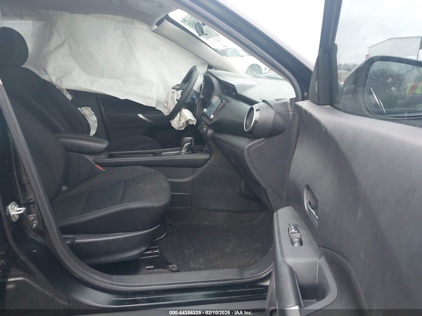 2022 Nissan Kicks Sv Xtronic Cvt