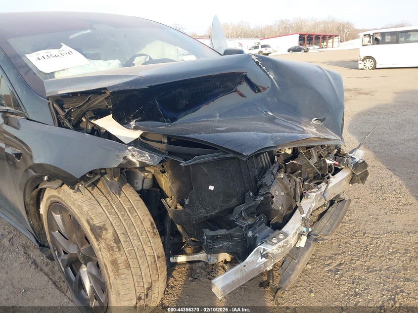 2024 Tesla Model X Long Range VIN: 7SAXCBE51RF455317 Lot: 44356370