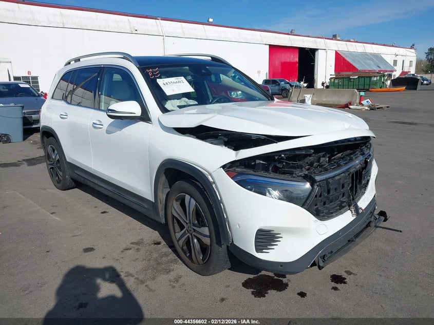 2023 MERCEDES-BENZ EQB 300 SUV auction photo 1