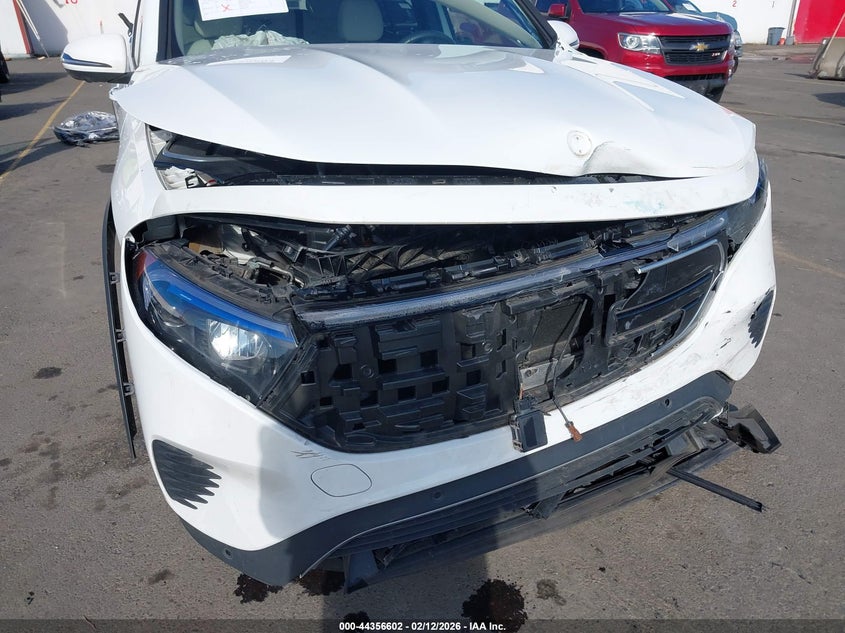 2023 MERCEDES-BENZ EQB 300 SUV auction photo 6