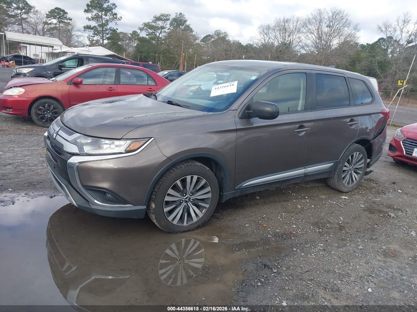2019 Mitsubishi Outlander Es