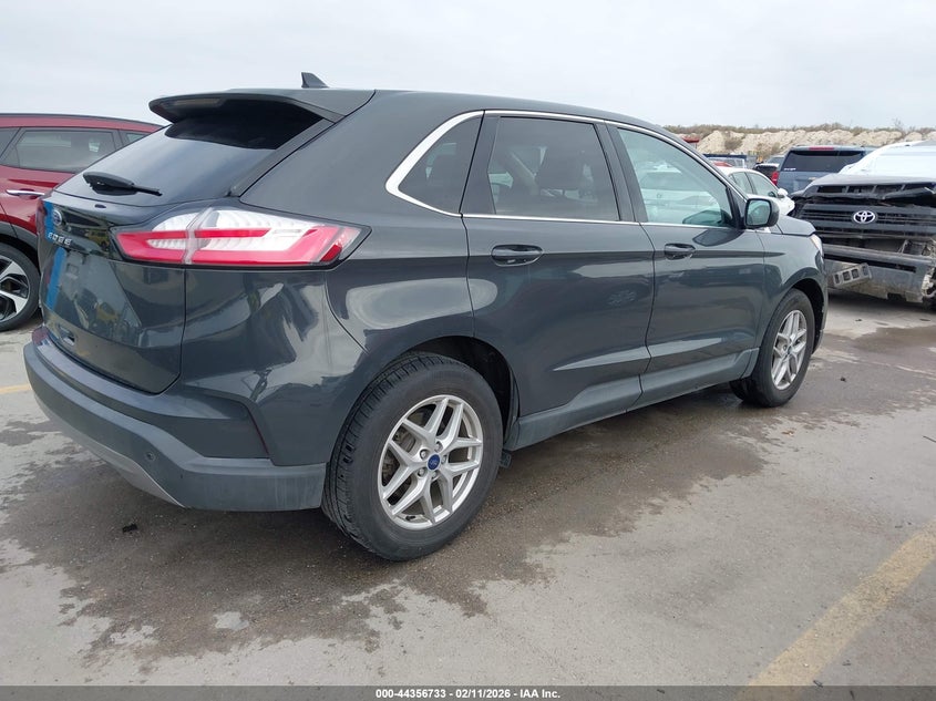 2021 Ford Edge Sel