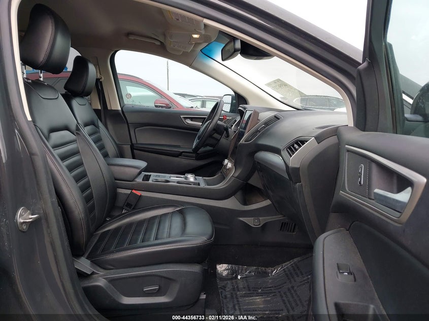 2021 Ford Edge Sel