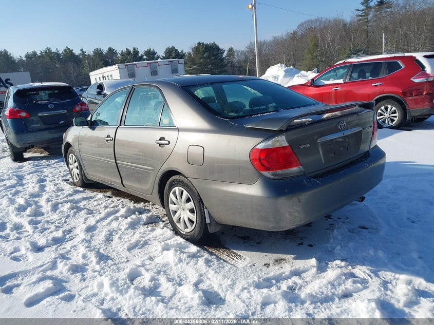 2005 Toyota Camry Le