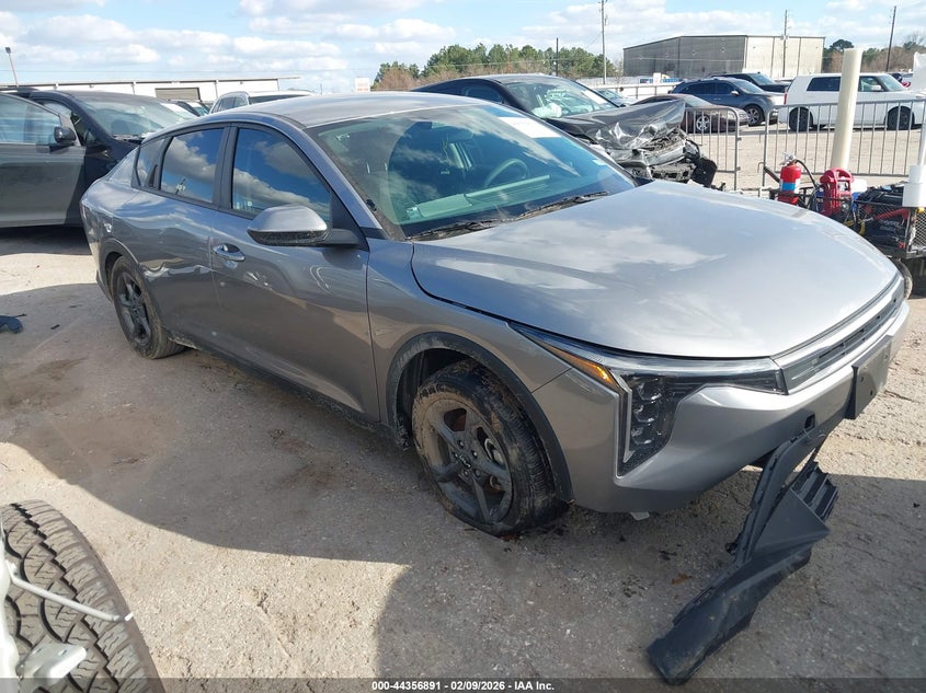 3KPFT4DE8SE091625 KIA K4 Photo 1