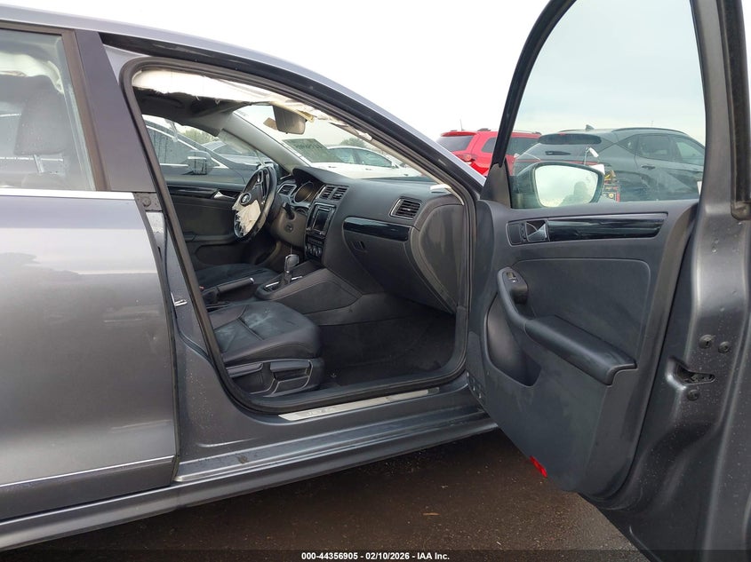 2017 Volkswagen Jetta 1.8T Sel/1.8T Sel Premium