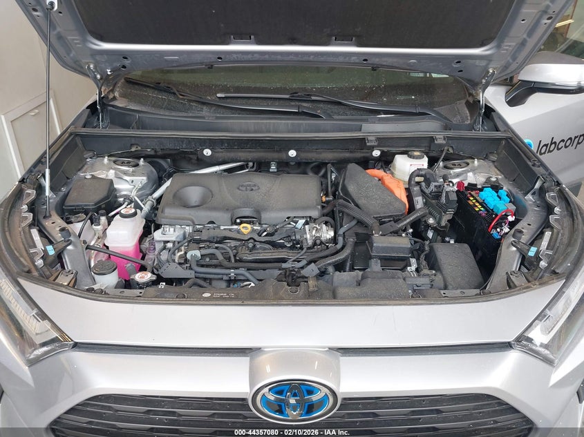 VIN 4T3RWRFV8RU147950 2024 TOYOTA RAV4 HYBRID XLE