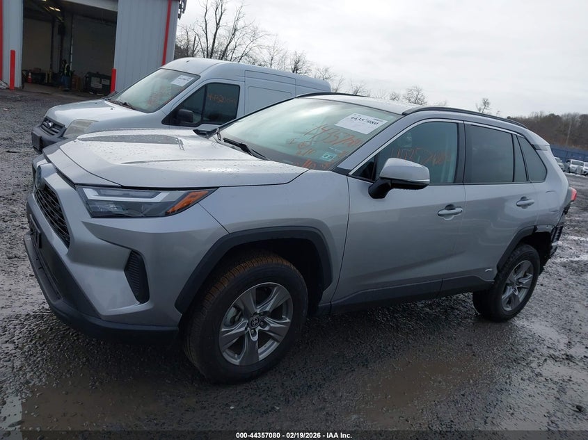 VIN 4T3RWRFV8RU147950 2024 TOYOTA RAV4 HYBRID XLE