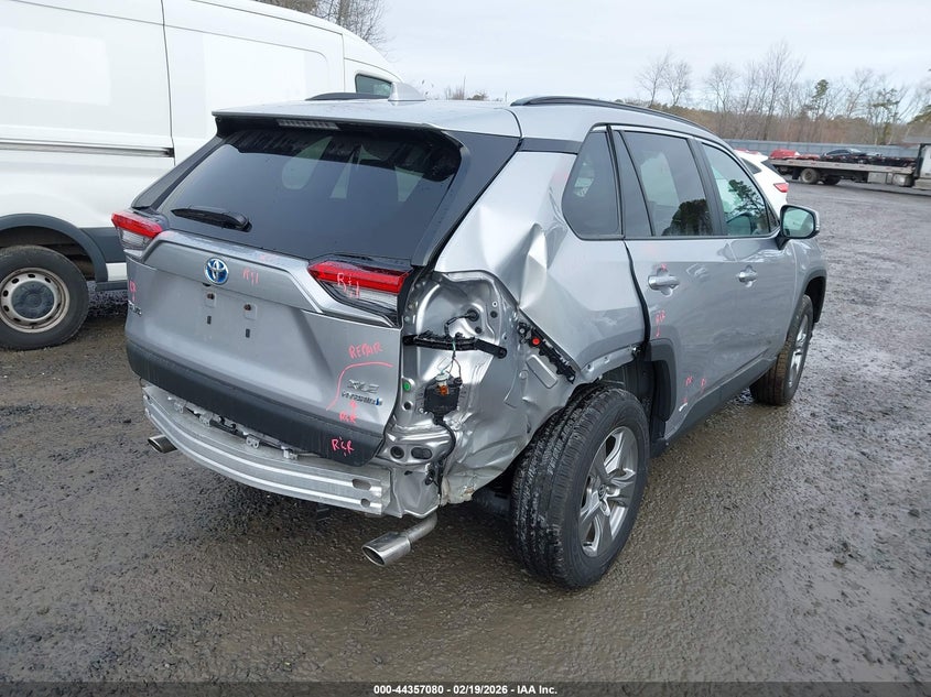 VIN 4T3RWRFV8RU147950 2024 TOYOTA RAV4 HYBRID XLE