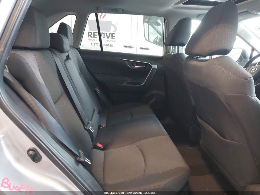 VIN 4T3RWRFV8RU147950 2024 TOYOTA RAV4 HYBRID XLE