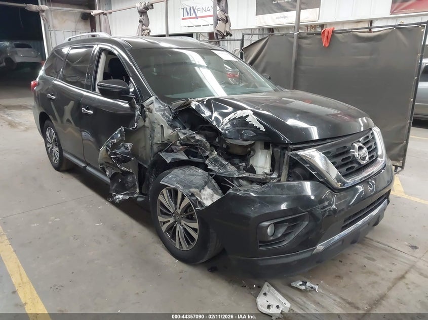 2018 Nissan Pathfinder Sv