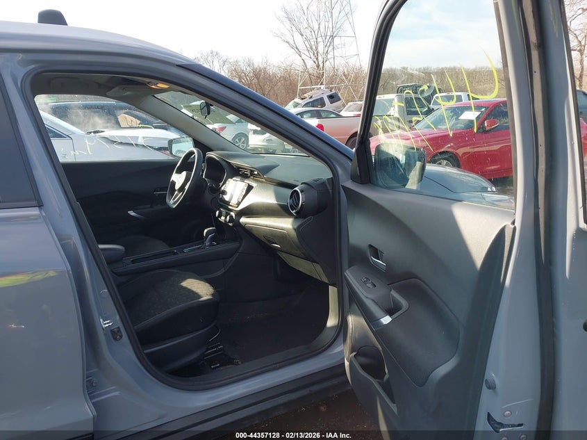 2021 Nissan Kicks Sv Xtronic Cvt