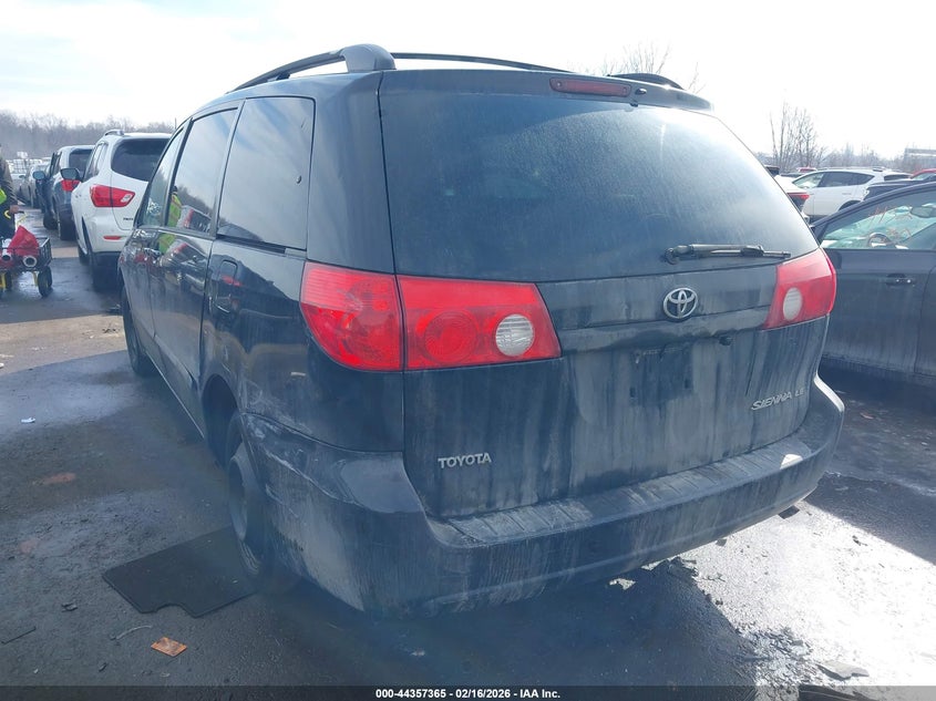 2010 Toyota Sienna Le