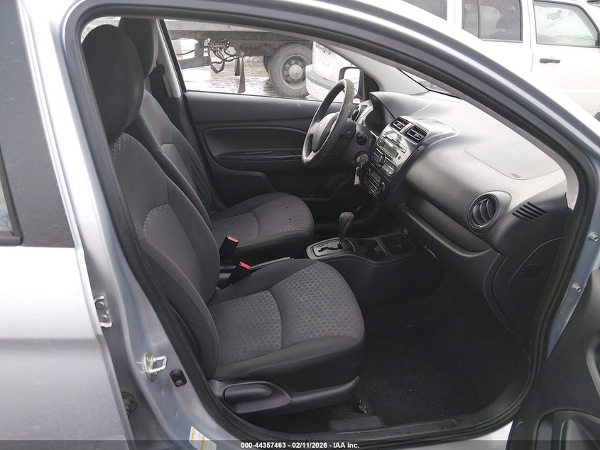 2015 Mitsubishi Mirage De