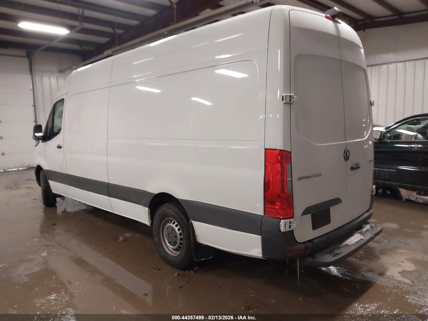 2022 Mercedes-Benz Sprinter 2500 High Roof I4