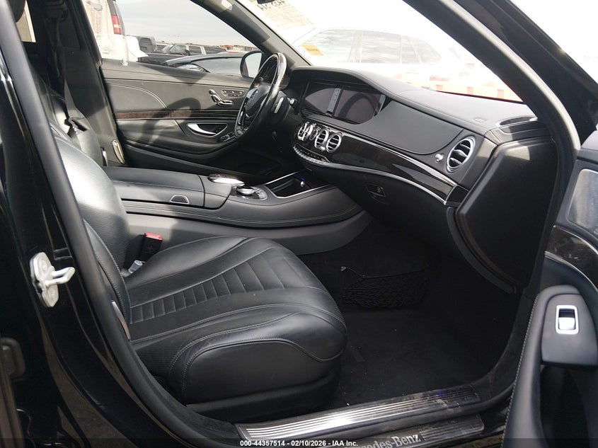 2015 Mercedes-Benz S 550