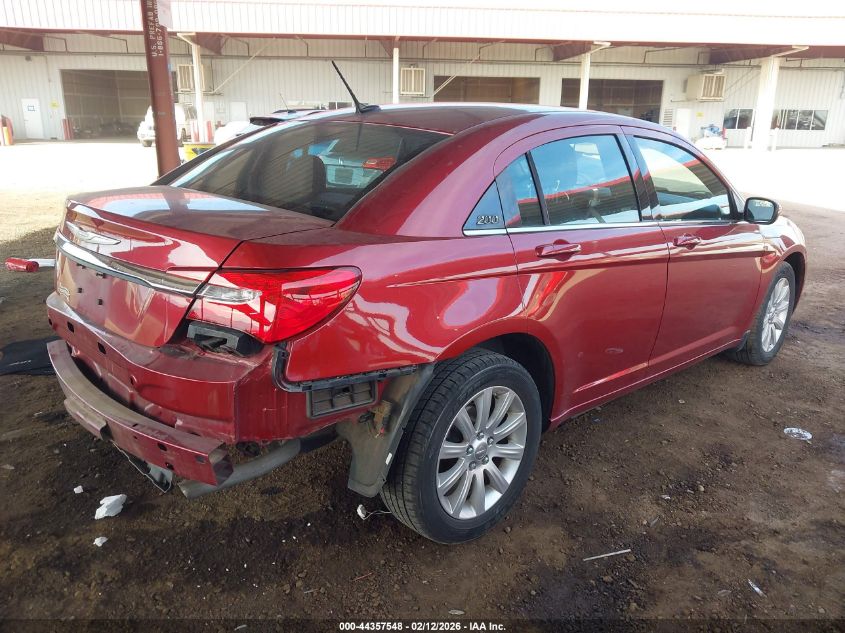 2013 Chrysler 200 Touring